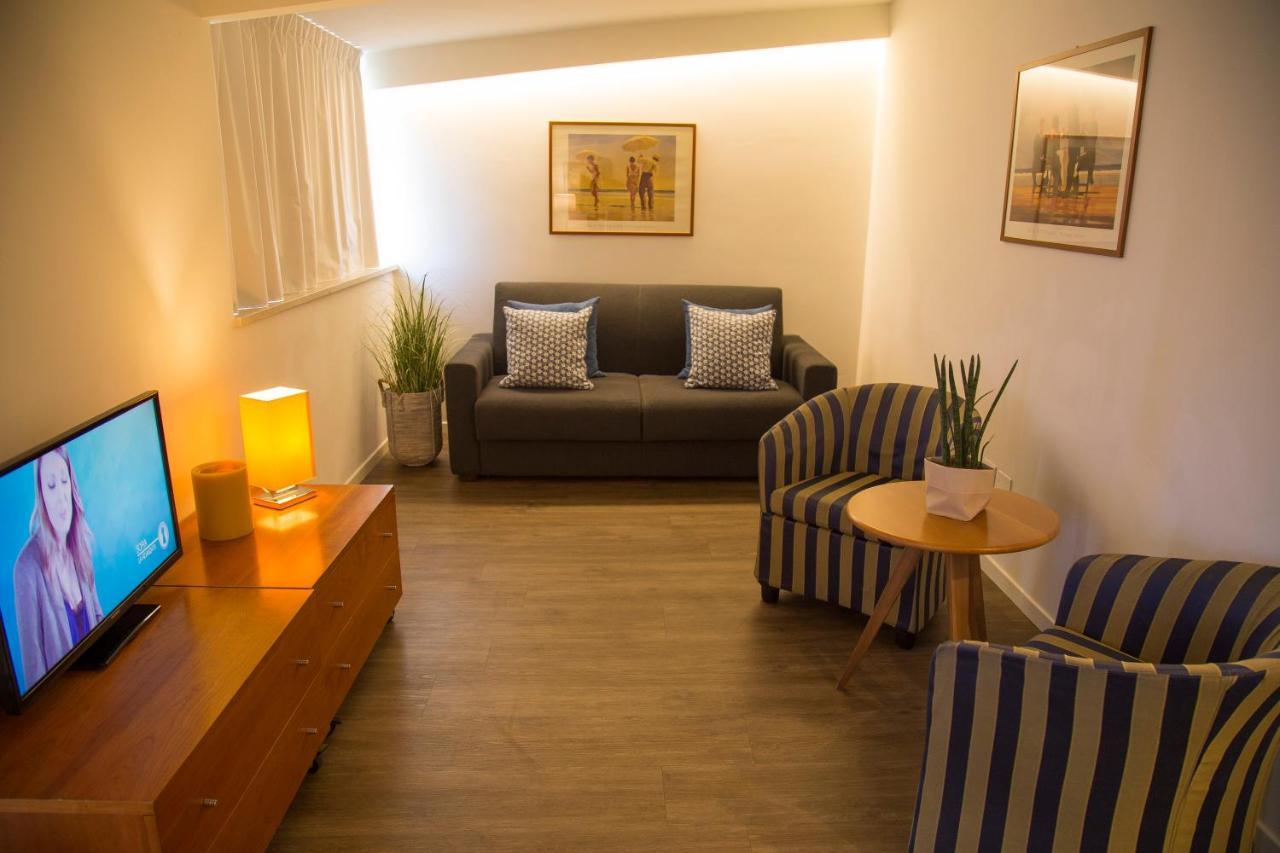 Hotel Mon Cheri Riccione Bagian luar foto